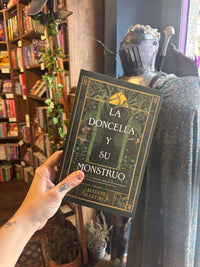 La Doncella Y Su Monstruo