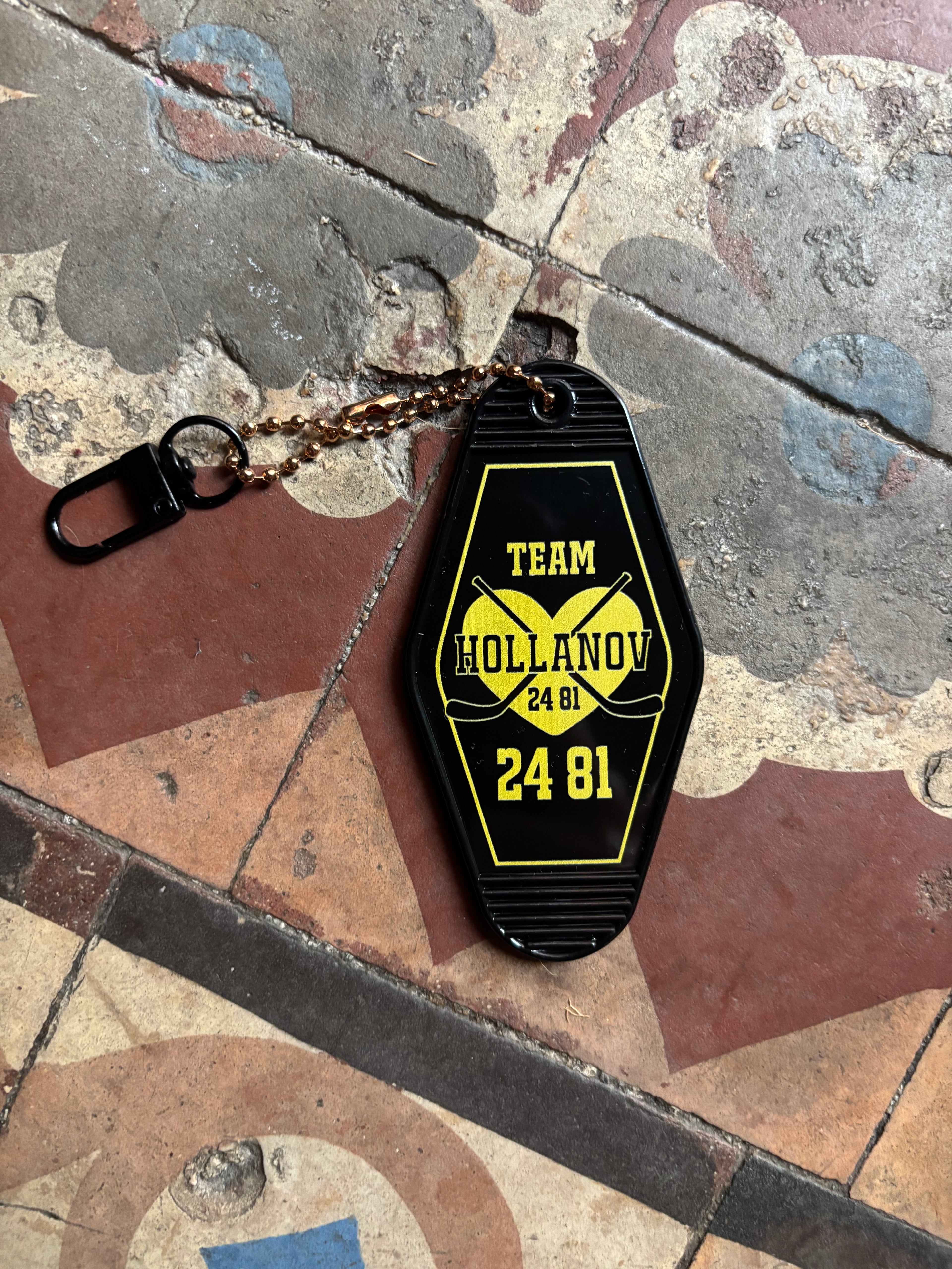 Keychain x 🏒 Heated Rivarly