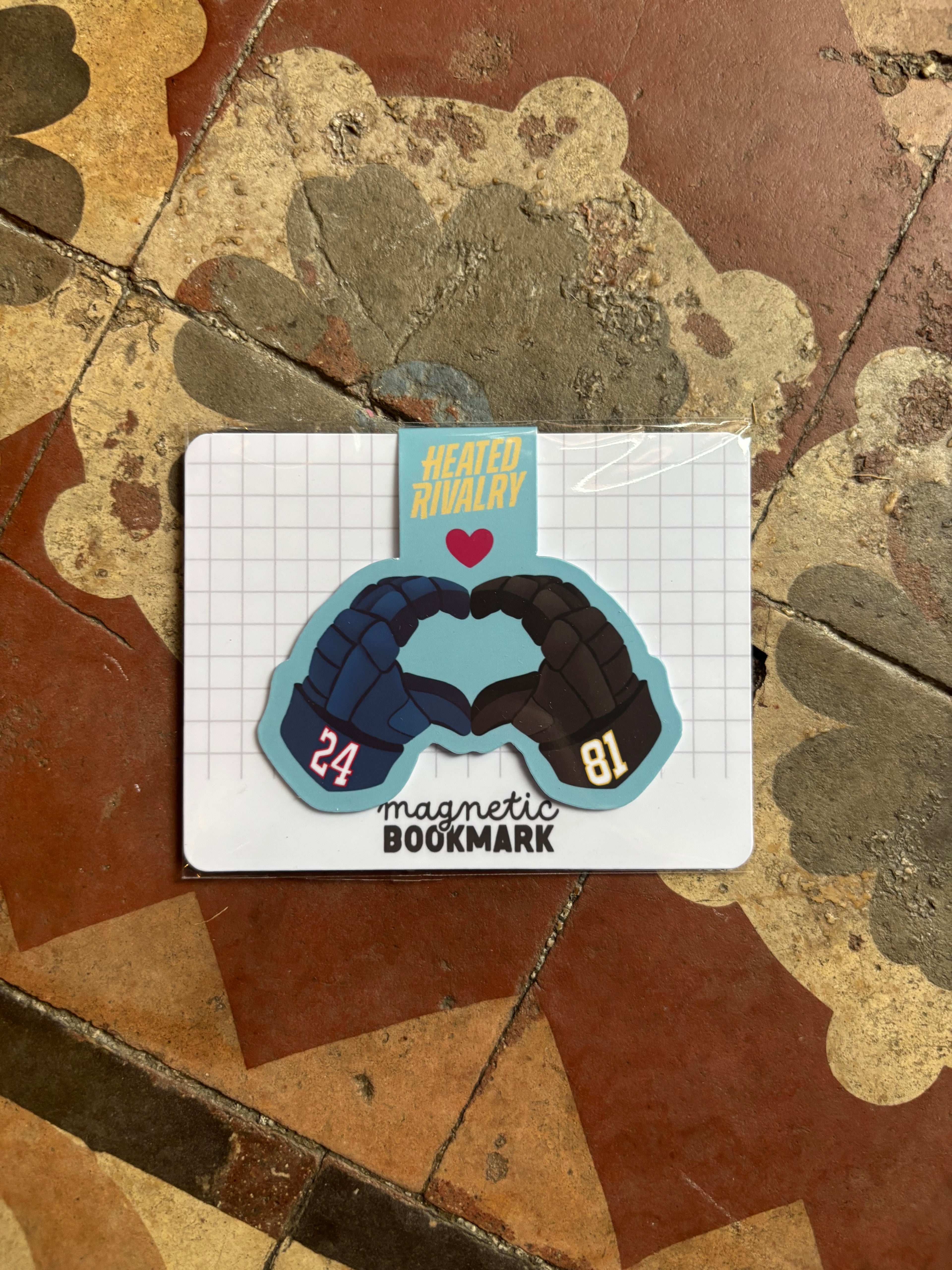 Magnetic Bookmark | 🧤 Gloves x 🏒 Heated Rivalry
