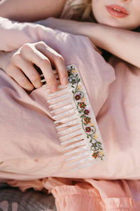 Manuscript Border Comb